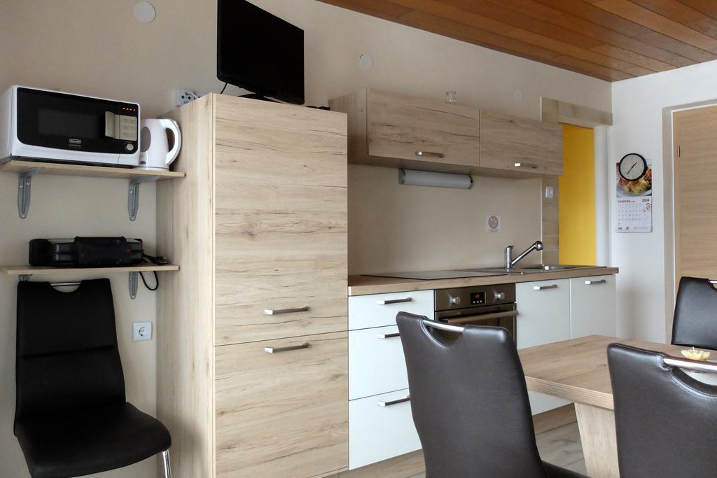 Apartment Milena Nomenj Exterior photo